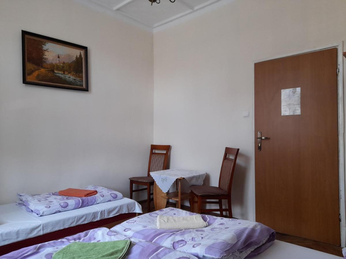 Krakow Hostel ภายนอก รูปภาพ